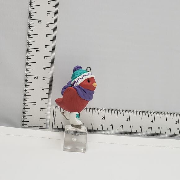 1994 Hallmark Ice Show Handcrafted Keepsake Christmas Holiday Ornament - Picture 8 of 8